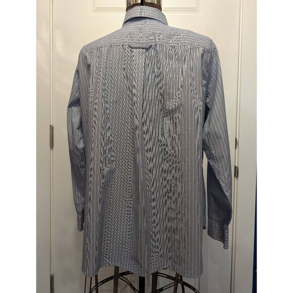 Duluth Trading Wrinklefighter Button-Down Shirt Women's 1X Blue White Pinstripe - Picture 6 of 16